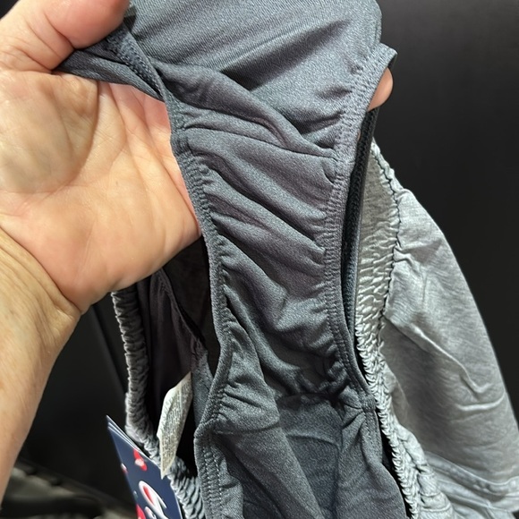 Champion Varsity,Wicking/anti-odor,panty lined,elastic drawcord waist,zip pocket - Picture 7 of 12